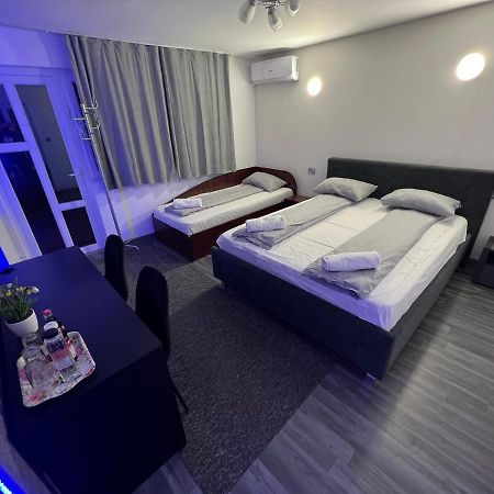 Hotel Vila Delia à Oradea Extérieur photo