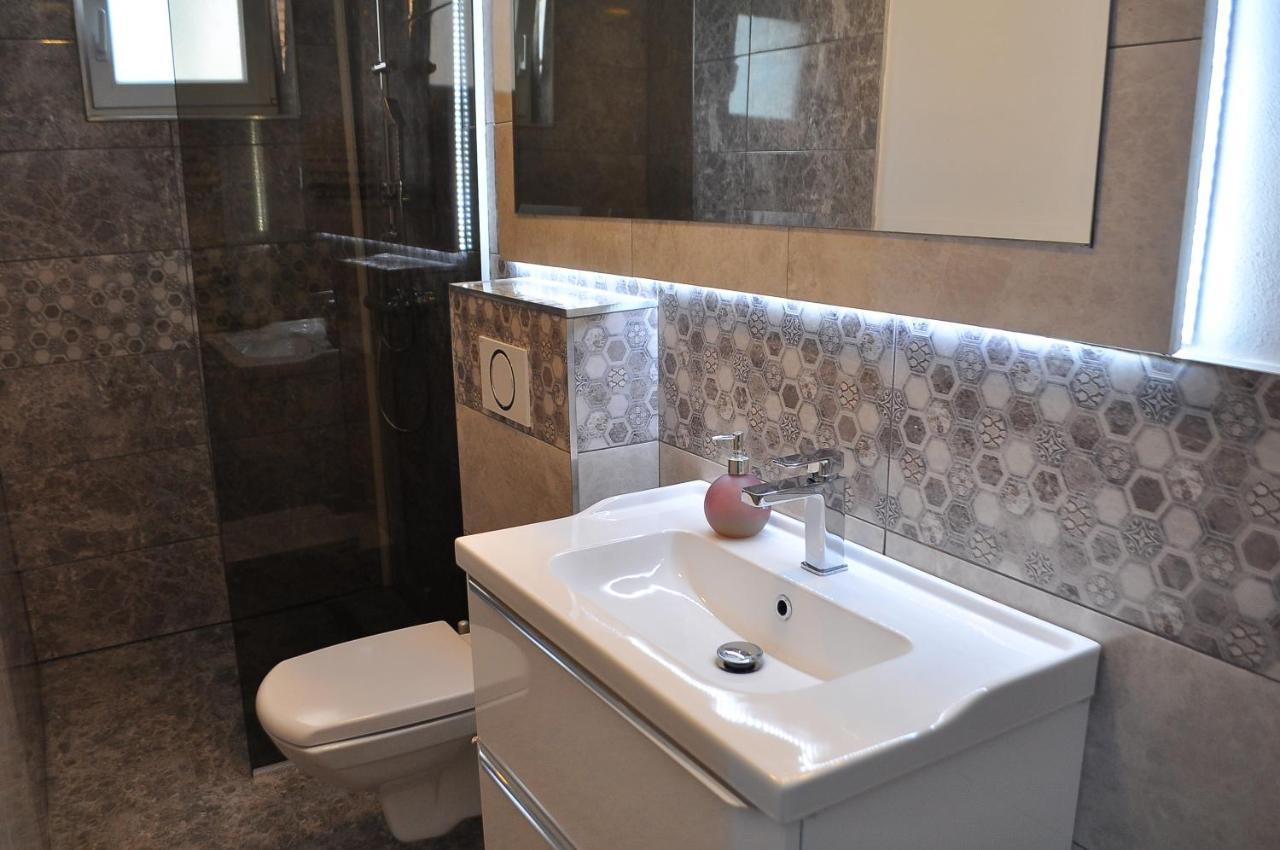 Hotel Vila Delia à Oradea Extérieur photo